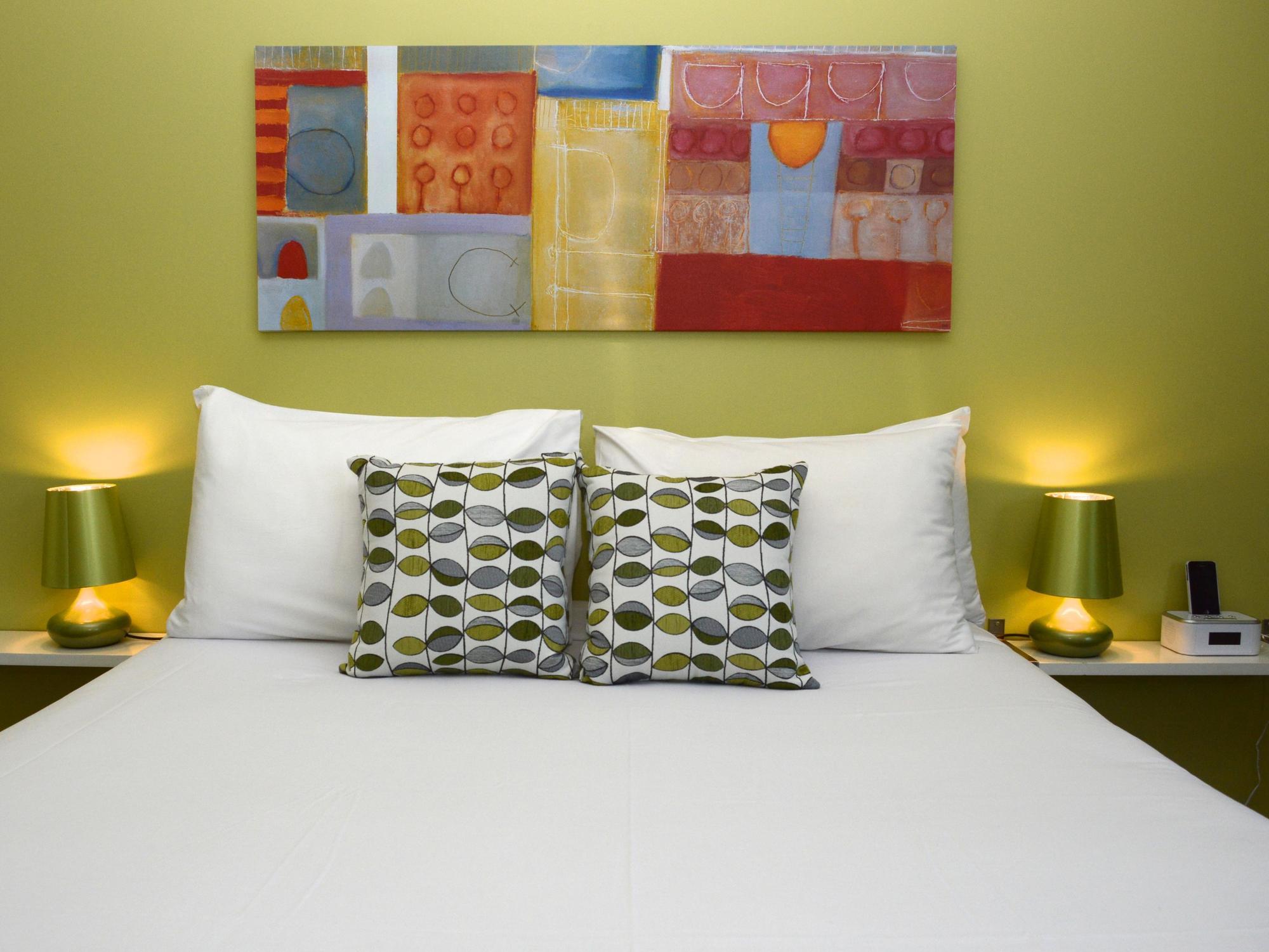 Birches Serviced Apartments Melbourne Bagian luar foto