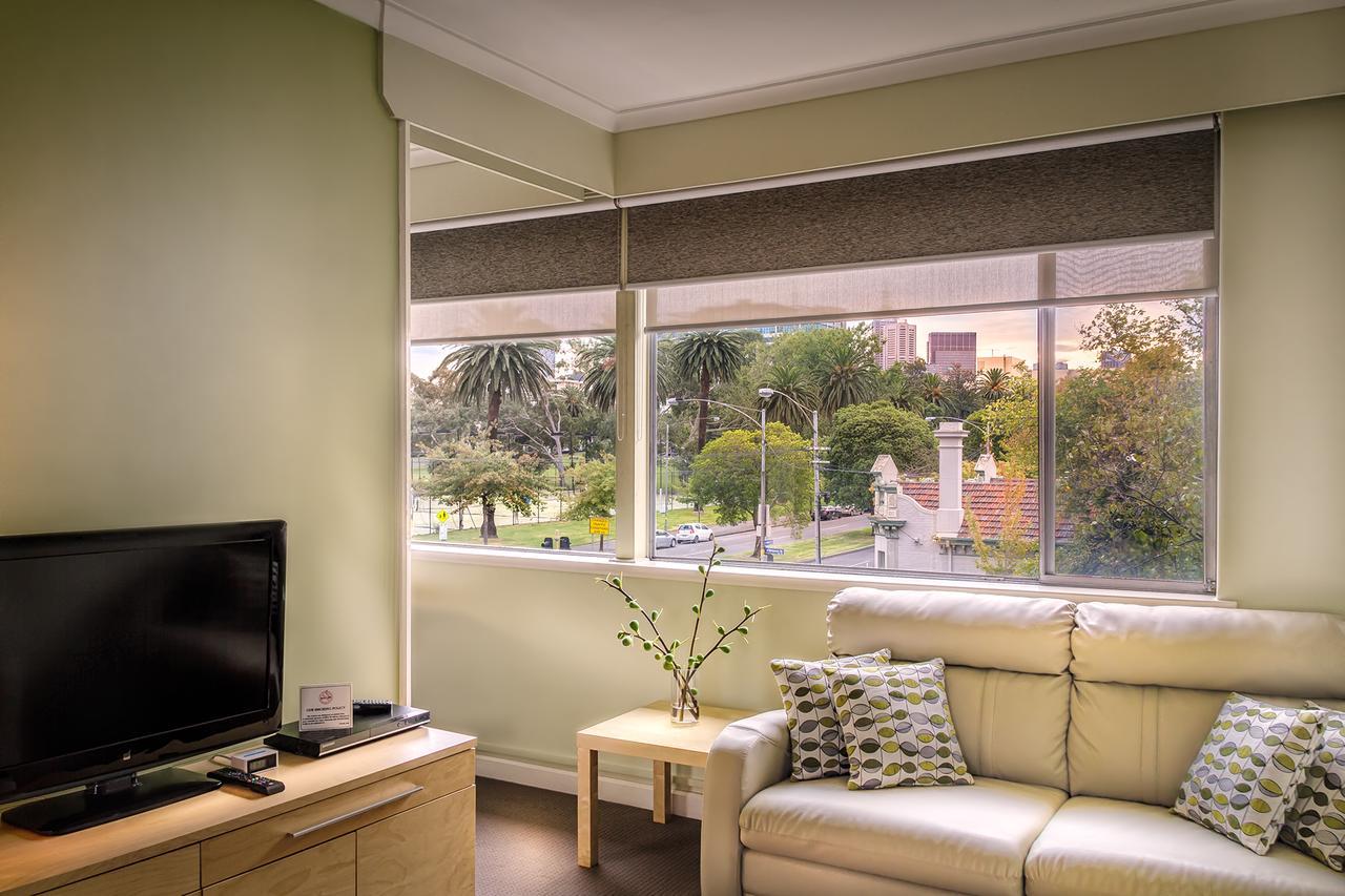 Birches Serviced Apartments Melbourne Bagian luar foto