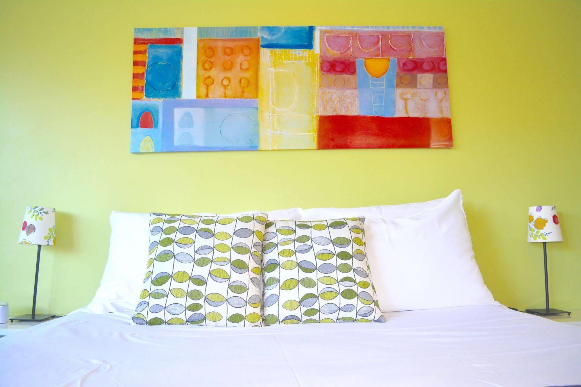 Birches Serviced Apartments Melbourne Bagian luar foto