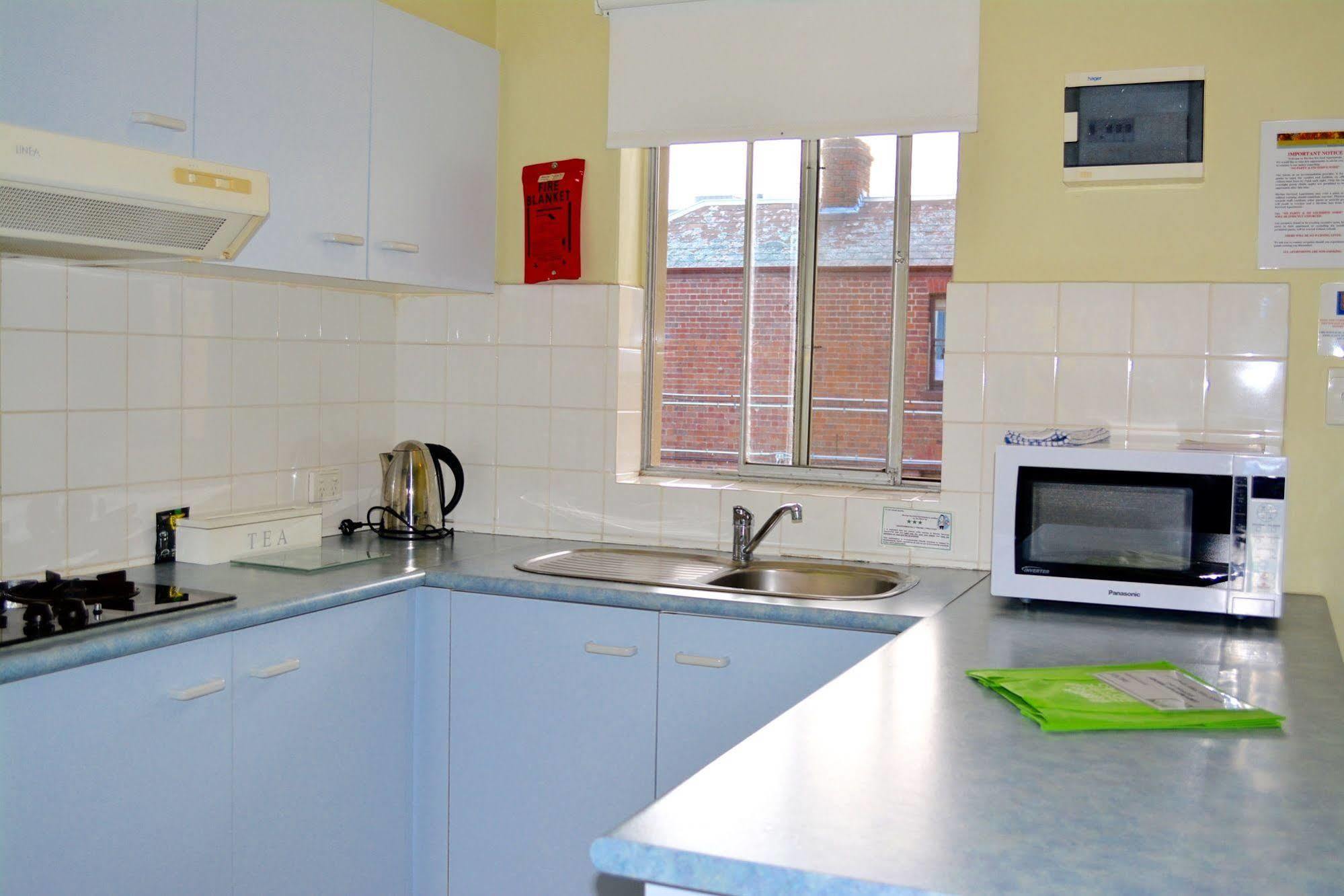 Birches Serviced Apartments Melbourne Bagian luar foto