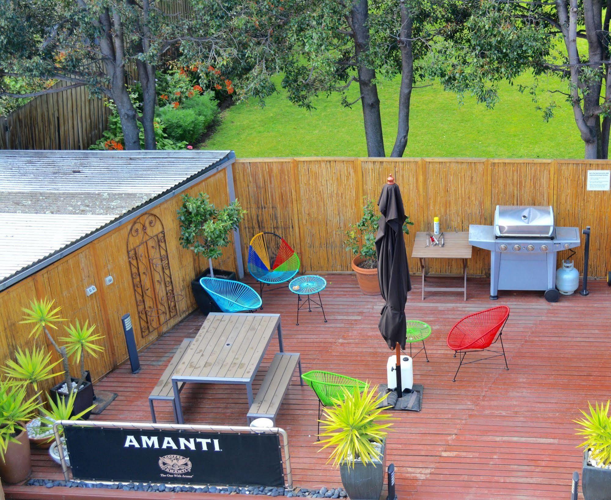 Birches Serviced Apartments Melbourne Bagian luar foto